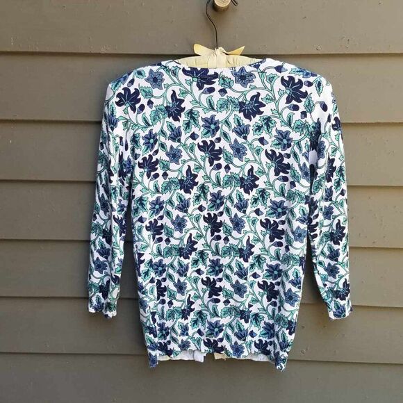 Allie & Rob Blue White Floral Cardigan size Small - Picture 4 of 13